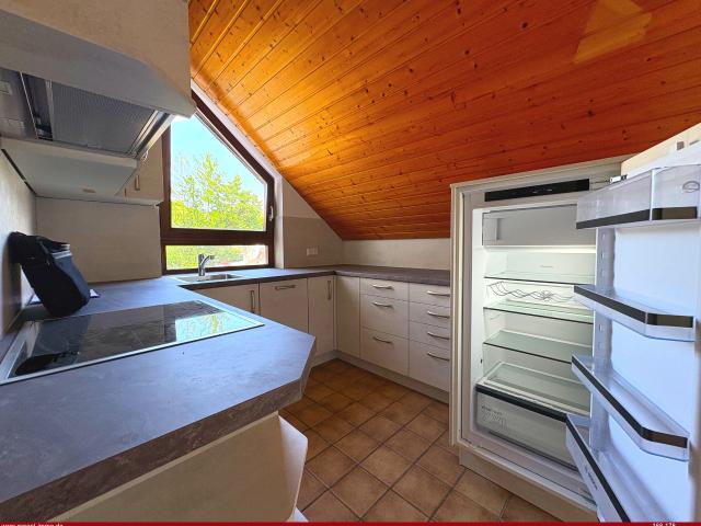 2 Zimmer DG Wohnung