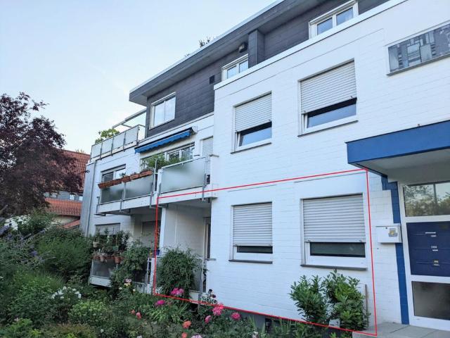 2 Zimmer EG mit Echtholz Parkett und Balkon