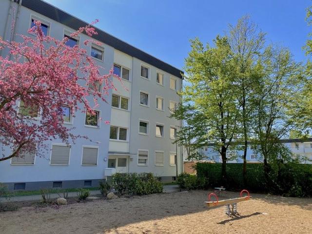 2 zimmer erdgeschosswohnung mit balkon zur miete in leverkusen steinbüchel