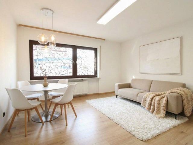 2 Zimmer Erdgeschosswohnung mit Garten in Frankfurt Seckbach