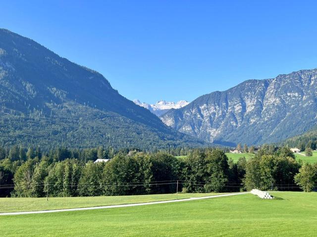 2 Zimmer Ferien Wohnung Bad Aussee mit Dachsteinblick