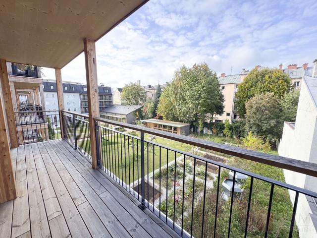 2 ZIMMER MIT BALKON & GARTENBLICK ERSTBEZUG!