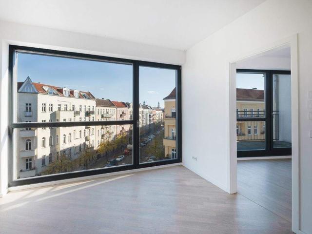 2 Zimmer Neubauwohnung mit Kamin und Weitblick über den Friedrichshainer Kiez
