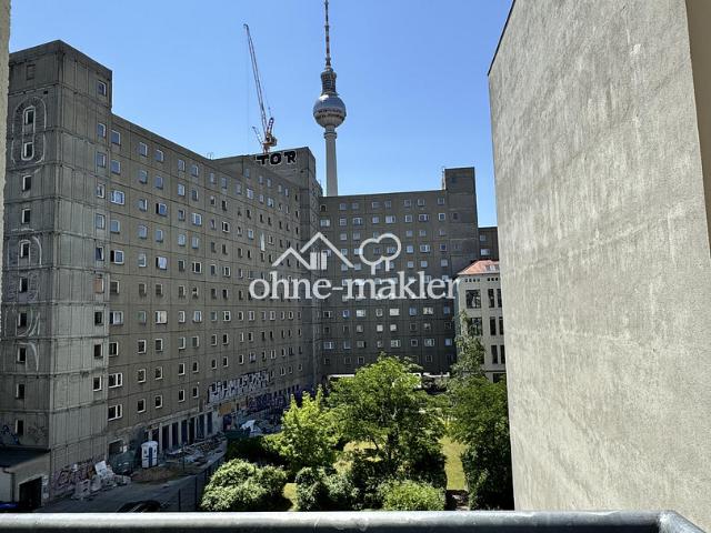2 Zimmerwohnung mit Blick auf den Alex