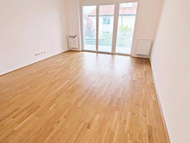 2 Zimmerwohnung mit Loggia!