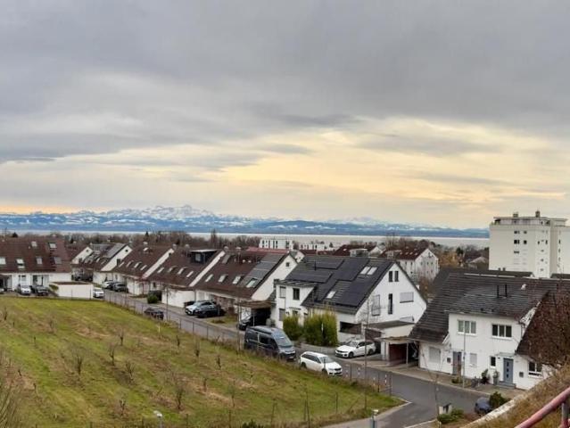 2 Zimmerwohnung mit See und Bergsicht und 2 Balkonen