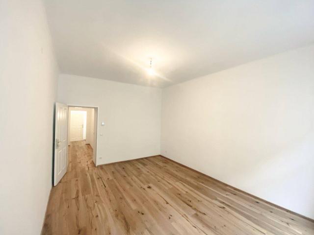 2 Zimmerwohnung mit toller Raumaufteilung! Inkl. Tischlerküche! Bei neuer U2 Station!