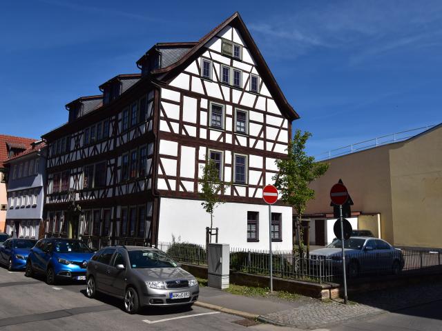 2 Zimmerwohnung WG ausgeschlossen!