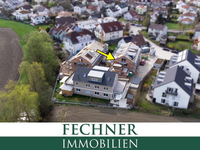 2 ZKB Dachgeschosswohnung mit Aufzug und Südost Balkon! Ruhige Lage! Wallbox vorbereitet!