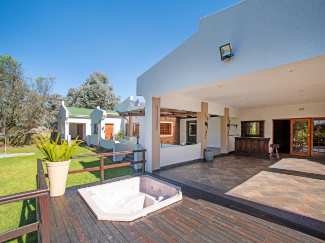 2,044m² Farm To Let in Benoni AH