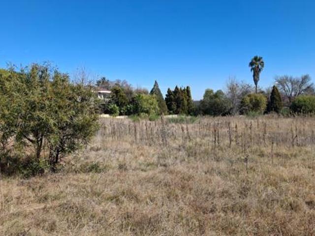 2 057 m² Land available in Senekal