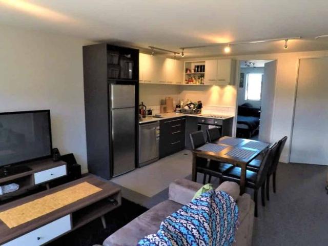2.06/181 Tasman Street