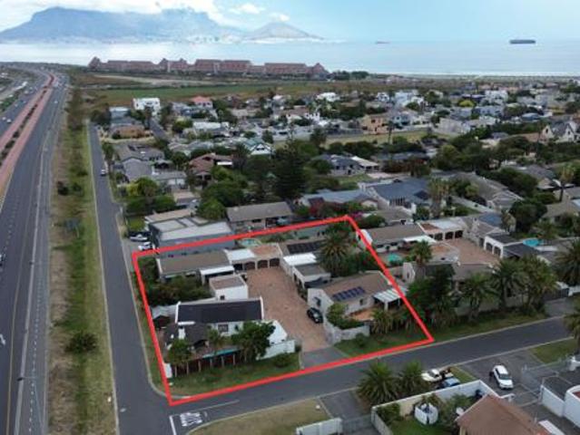 2 000 m² Land available in Waves Edge