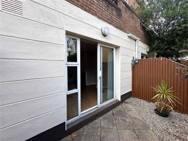 2,000 / month | 5 Saddlers Court, Rathmines, Dublin 6 Doran Estates Auctioneers & Property Management 5010 MyHome. Ie Lettings