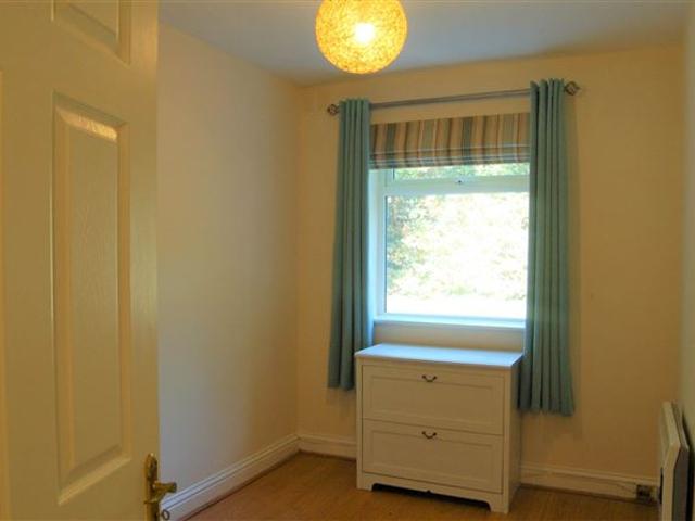 2,000 / month | 2 Doreen House, 317/319 Blackhorse Avenue, Dublin 7 Get Property Estate Agents 5009 MyHome. Ie Lettings