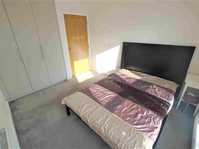 2,000 / month | Red Arches Drive, Baldoyle, Dublin 13 Ray Cooke Auctioneers 5011 MyHome. Ie Lettings