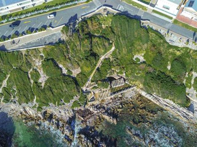 2 024 m² Land available in De Kelders