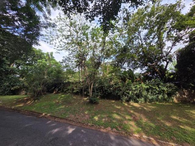 2 024 m² Land available in Umtentweni