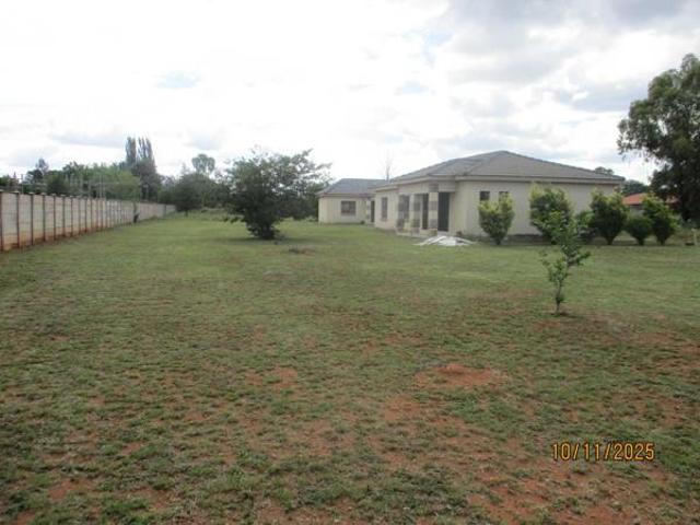 2 032 m² Land available in Henley on Klip