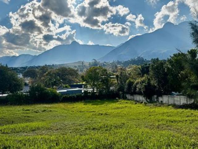 2 140 m² Land available in Swellendam