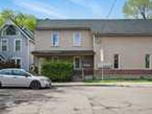 2 155 Florence Street 1 Bedroom Apartment for Rent at 155 Florence St, Ottawa, ON K1R 5N3 Centretown