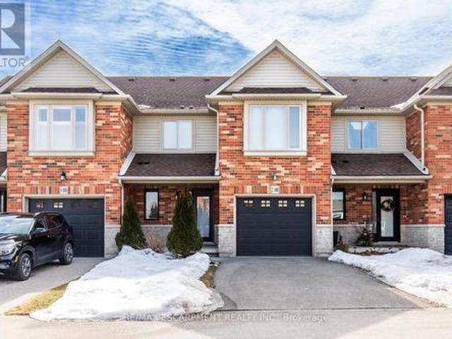 2 188 Livingston Avenue, Grimsby, ON, L3M 5R7 house for sale | Listing ID X12010 | Royal LePage