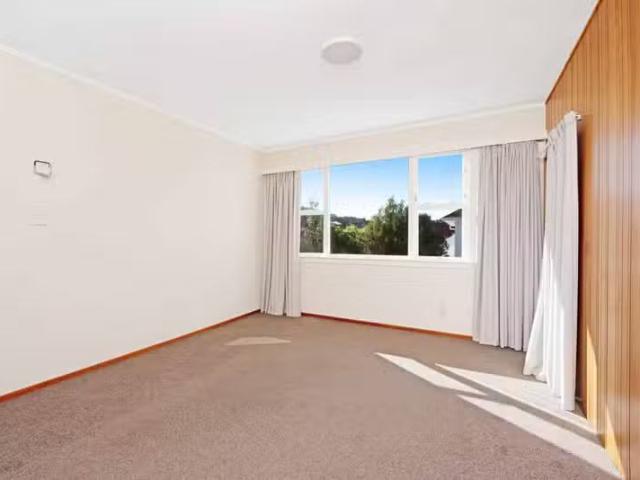 2 18 Agra Crescent, Khandallah, Wellington City For Sale