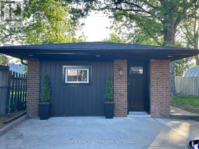 2 1911 Francois Road, Windsor, ON, N8W 4S9 house for lease | Listing ID X13511 | Royal LePage