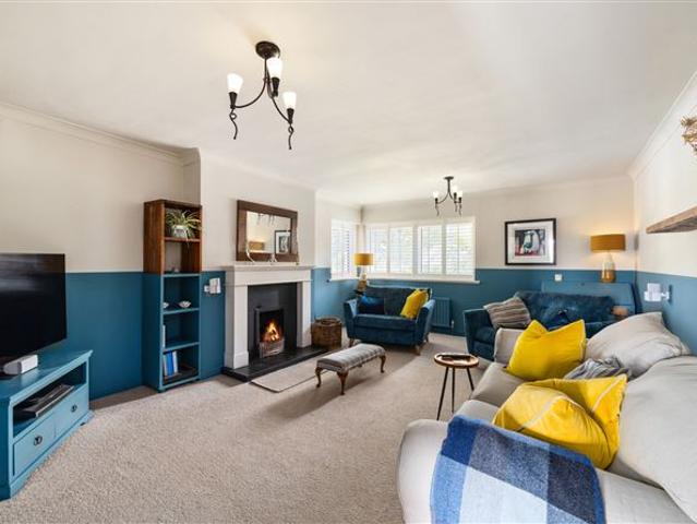 2,100,000 | 18 Grove Lawn, Malahide, Co. Dublin Sherry FitzGerald Malahide 4929 MyHome. Ie Residential