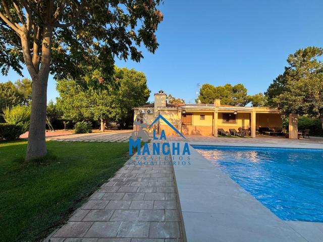 2.100€ AL MES* INMOBILIARIA LA MANCHA ALQUILA CHALET PRIVADO EN ALBACETE ZONA PULGOSA