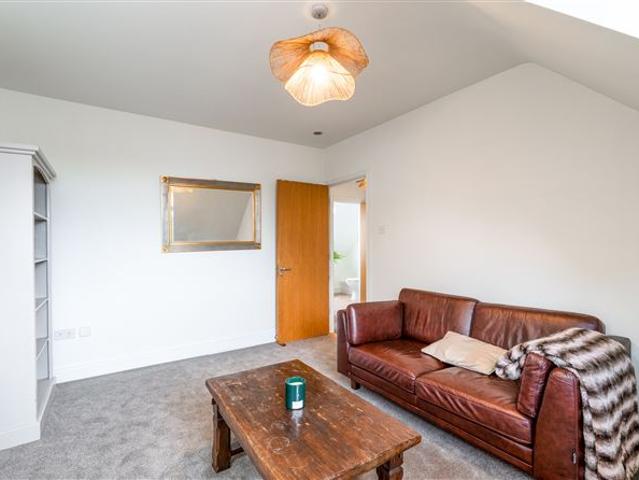 2,100 / month | Shaws Lane Apartments, Shaws Lane, Bath Avenue, Ballsbridge, Dublin 4 Sherry FitzGerald Lettings Sheehy 4999 MyHome. Ie Lettings
