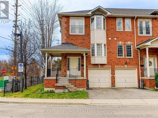 2 1130 Cawthra Road, Mississauga, ON, L5G 4V7 townhouse for sale | Listing ID W13080 | Royal LePage