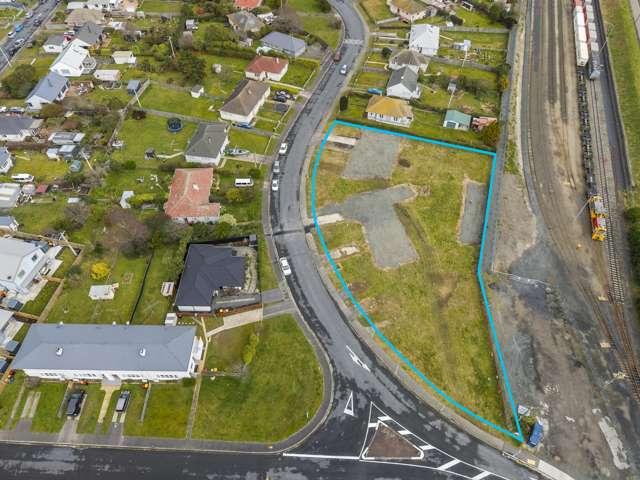 2 12 Albertson Avenue, Port Chalmers, Dunedin City