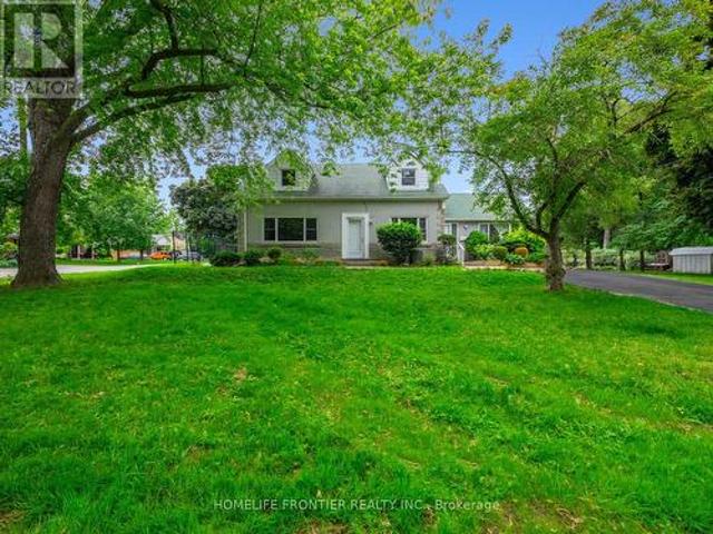 2 12 Gibson Avenue, Toronto, ON, M9V 2S6 house for lease | Listing ID W13482 | Royal LePage