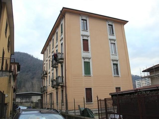2 1/2 Zi Whg. obersten Geschoss 200 von CH Grenze