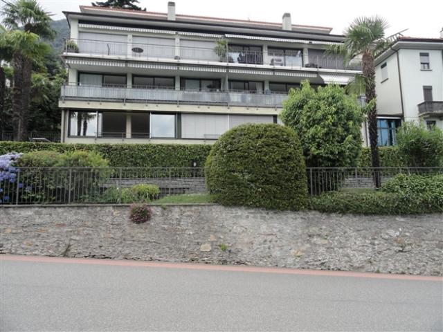2 1/2 Zimmer Wohnung an sehr sonniger Seeblicklage / Appartamento 2.5 locali molto soleggiata con vista lago