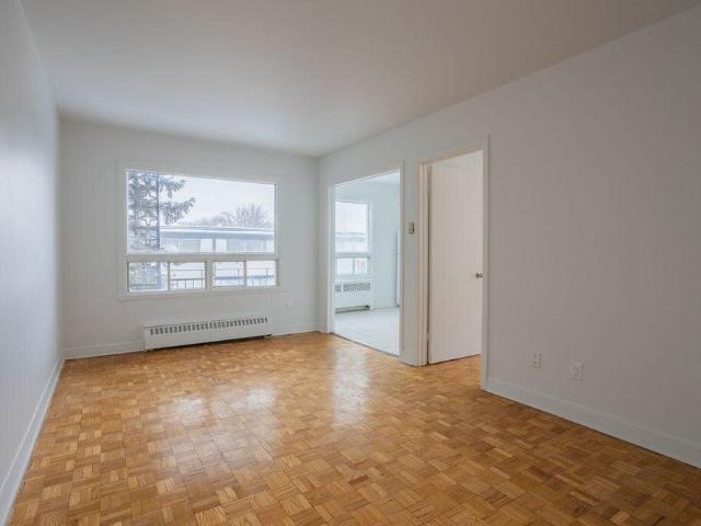 2 1/2 4290 Métropolitain, Montréal