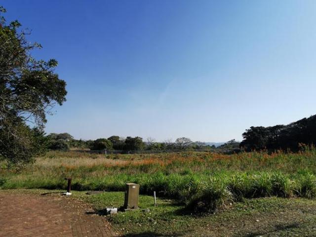 2 138 m² Land available in Port Edward