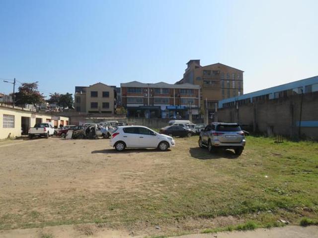 2 138 m² Land available in Verulam Central