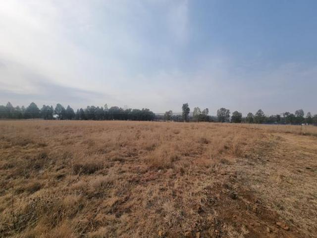 2.1 ha Land available in Lindequesdrif
