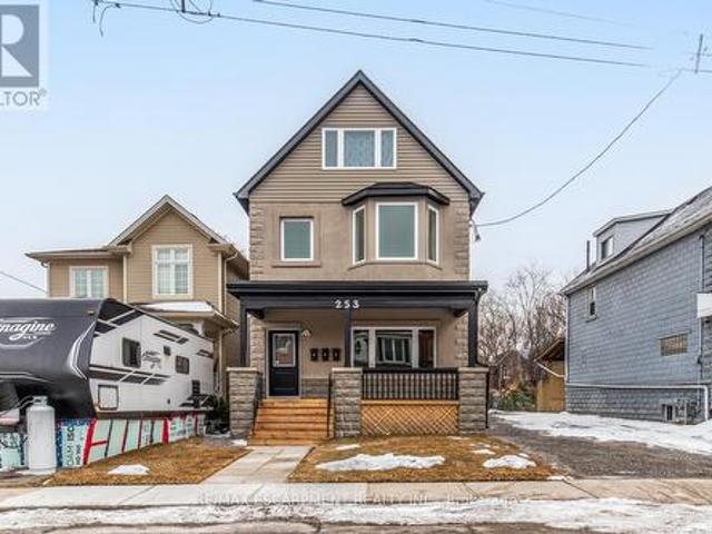 2 253 St Clair Boulevard, Hamilton, ON, L8M 2P3 investment for lease | Listing ID X12856 | Royal LePage