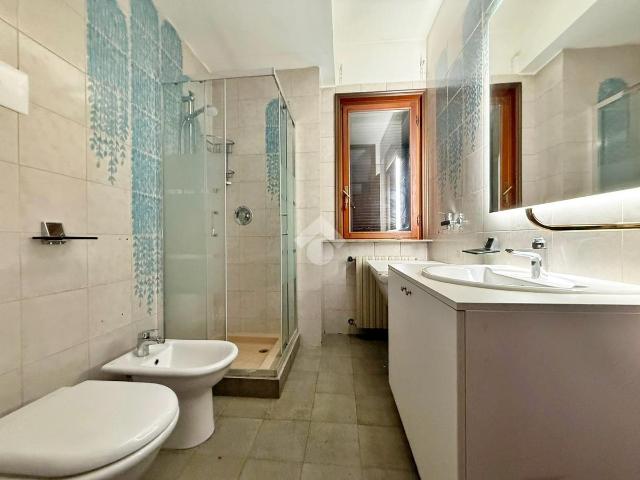 2.250 / mese, 270 Mq Tecnocasa.it 61227011