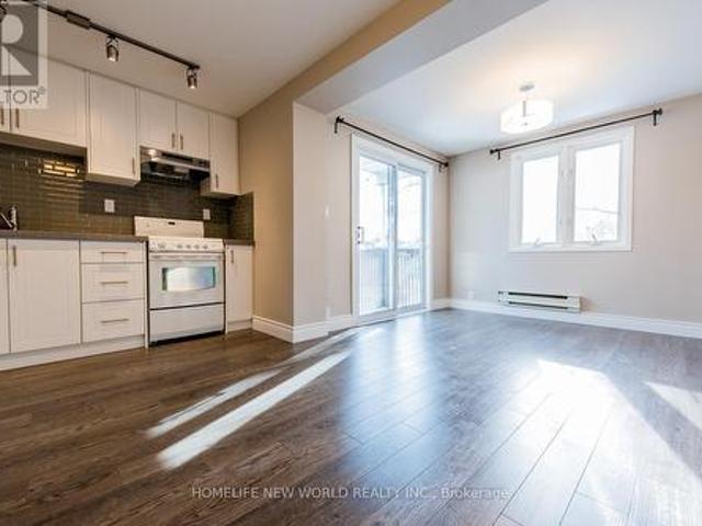 2 258 Kenilworth Avenue, Toronto, ON, M4L 3S8 house for lease | Listing ID E13618 | Royal LePage