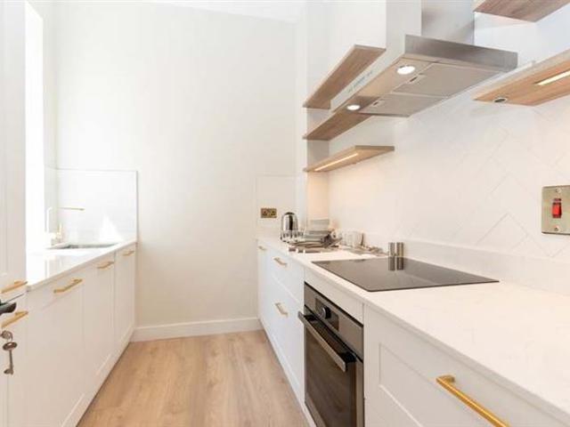 2,200 / month | 3 Earl Street North, O'Connell Street, Dublin 1 Sherry FitzGerald Lettings Sheehy 5008 MyHome. Ie Lettings