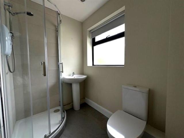 2,200 / month | Kilmahudrick Close, Clondalkin, Dublin 22 Ray Cooke Auctioneers 5015 MyHome. Ie Lettings