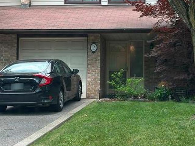 2 2020 South Millway, Mississauga, ON, L5L 1K2 townhouse for sale | Listing ID W13523 | Royal LePage