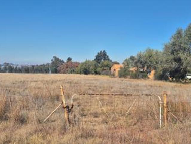 2.2 ha Land available in Vaal Marina
