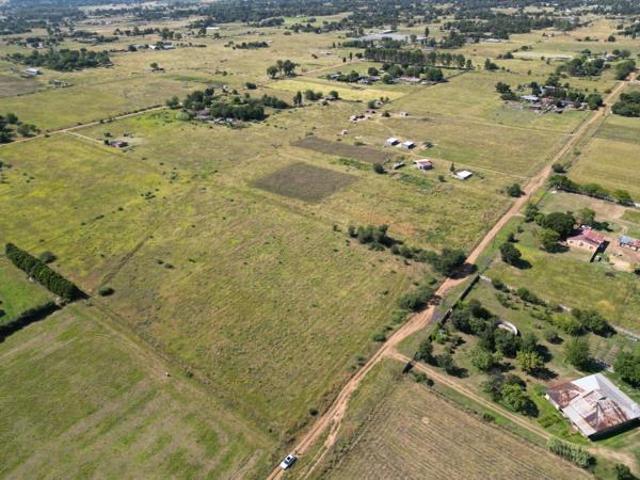 2.2 ha Land available in Vaalview