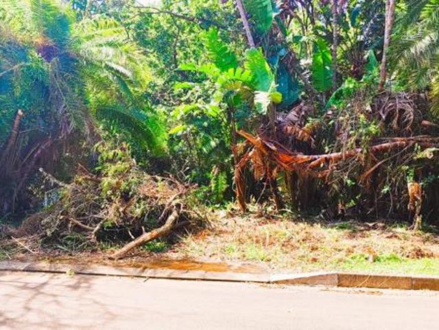2 345 m² Land available in Marina Beach