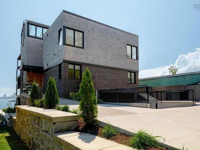 2 34 Hazelhurst Street, Dartmouth, NS, B2Y 3N2 Luxury Condo for sale | Listing ID 202619 | Royal LePage Carriage Trade Luxury Properties